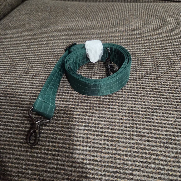 Lug Wickedly Green Crossbody Strap - Picture 3 of 4